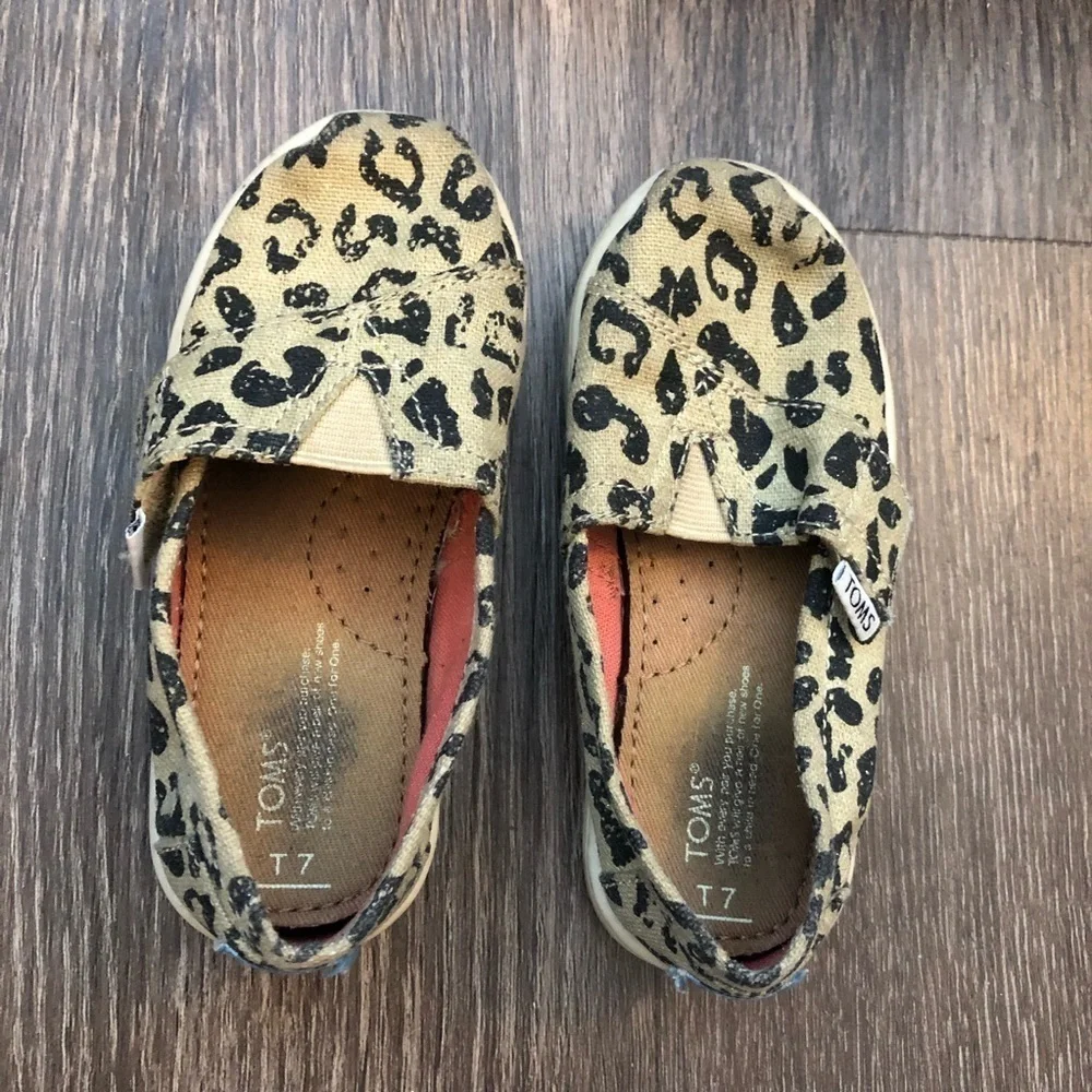 Toms good used